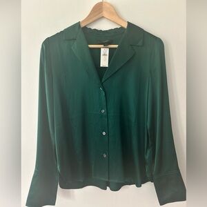 NWT BANANA REPUBLIC Silk Resort Shirt size small hunter green